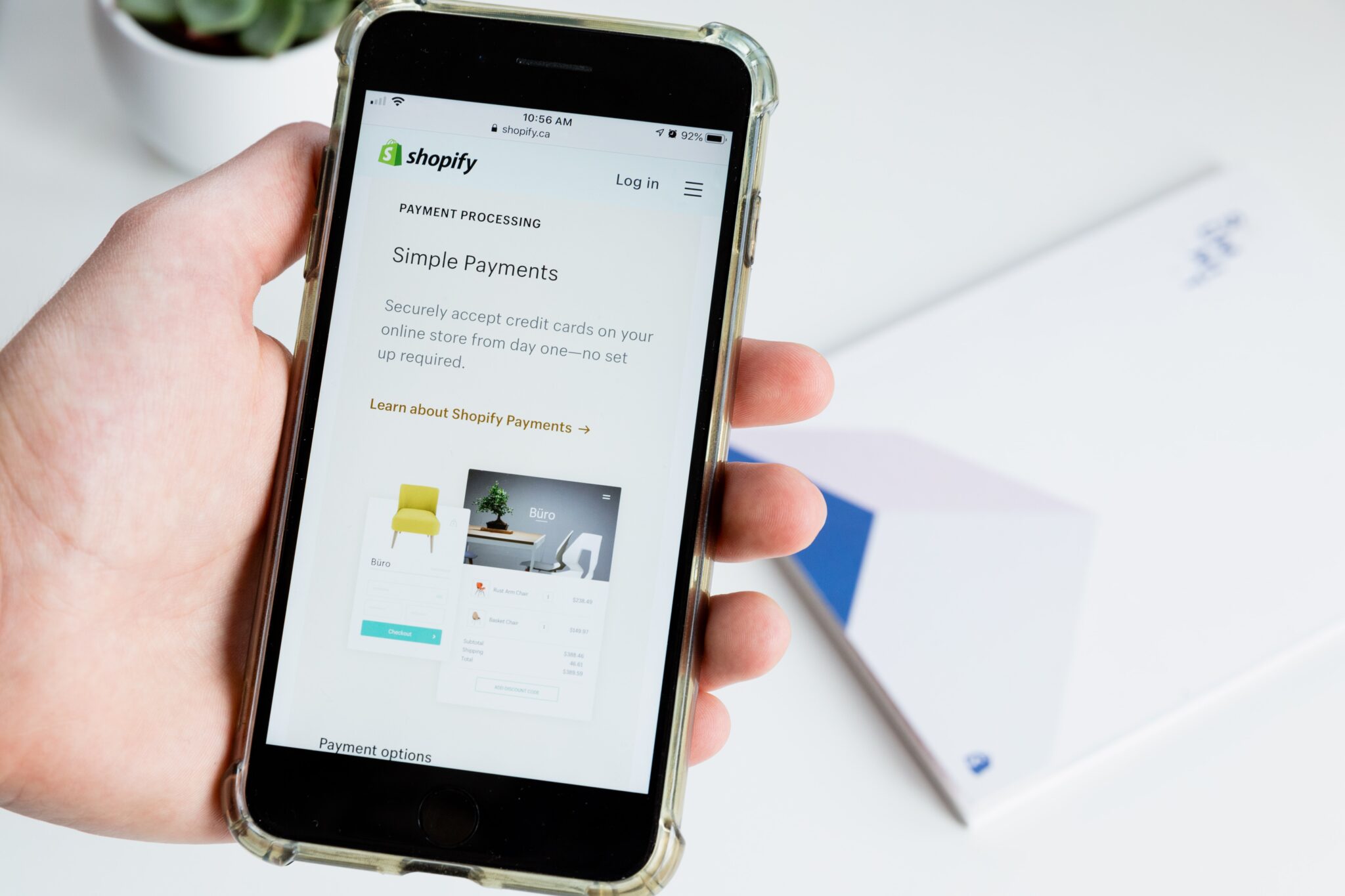 stock-alert-notifica-disponibilità-ecommerce-cellulare