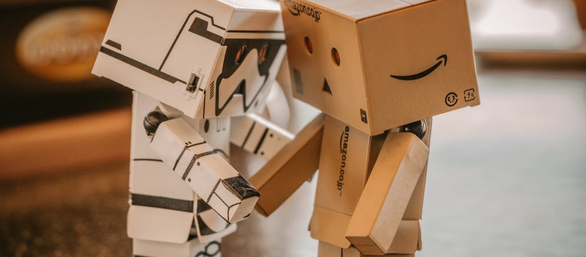 robot-abbracciati-retention-marketing